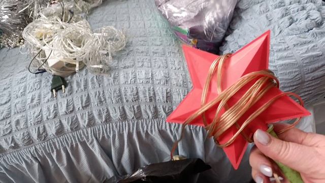 22-12-2024.Жизнь в деревне.Ставим ёлку 🌲 смотреть онлайн