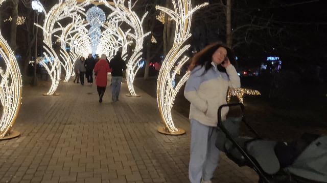 самая новогодняя Красная улица в Краснодаре, Красная улица 1ч смотреть онлайн