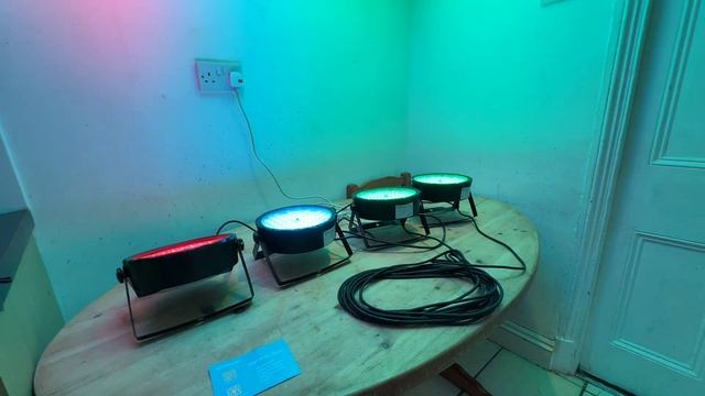 BETOPPER LPC008S THIN LED Mini Flat Par Light 54x1.5W RGB 3-IN-1 смотреть онлайн