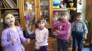 Англ. песенка про лес для детей HD