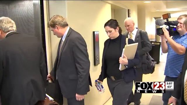 VIDEO: Former Tulsa police officer accused of murder takes the stand смотреть онлайн