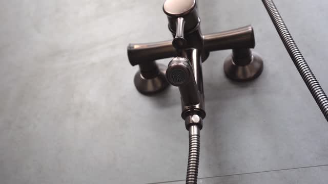 Смеситель Lemark Peretto LM6362RB для ванны и душа смотреть онлайн