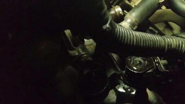 Замена шлангов антифриза. Ремонт системы охлаждения Хундай Гетц смотреть онлайн