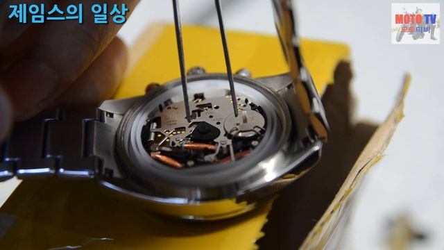 [제임스의일상] EP.02 시계 배터리 교체하기, 날짜 맞추는 기가막힌 방법 смотреть онлайн