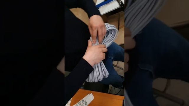 Производство - это легко? На видео виден путь шнуров от самого начала до упаковки. смотреть онлайн