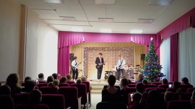 Первый концерт группы «NWP» / Кратко смотреть онлайн
