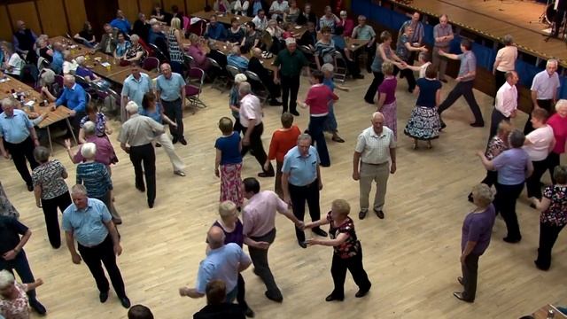 The Steven Carcary Scottish Dance Band - The Irish Rover смотреть онлайн