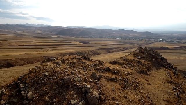 Կիկլոպյան ամրոց/Замок Циклопа/Cyclops Castle