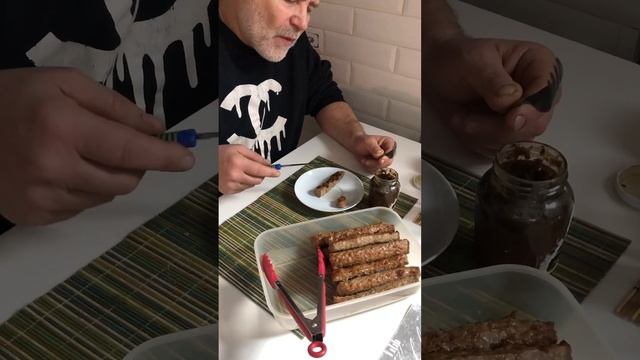 Чевапчичи нахаляву! @family_chronicle #vlog смотреть онлайн
