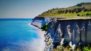 Есть на Волге утес