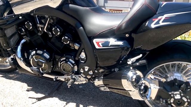 Yamaha V MAX 1700 смотреть онлайн