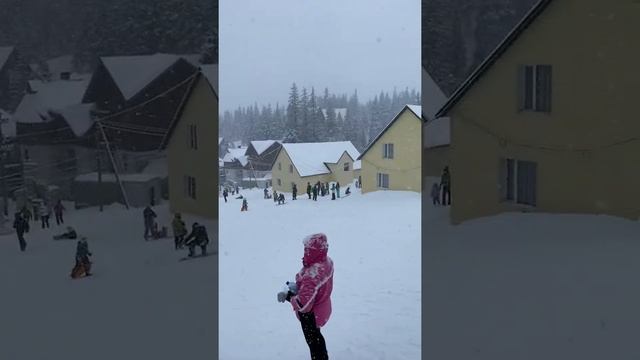 Драгобрат на рождество 2022 много снега много людей #драгобрат смотреть онлайн