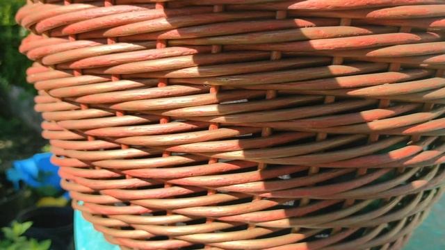 Кашпо из ротанга на 20 литров своими руками легко и просто с идеальным расчетом ротанга. #кашпо смотреть онлайн