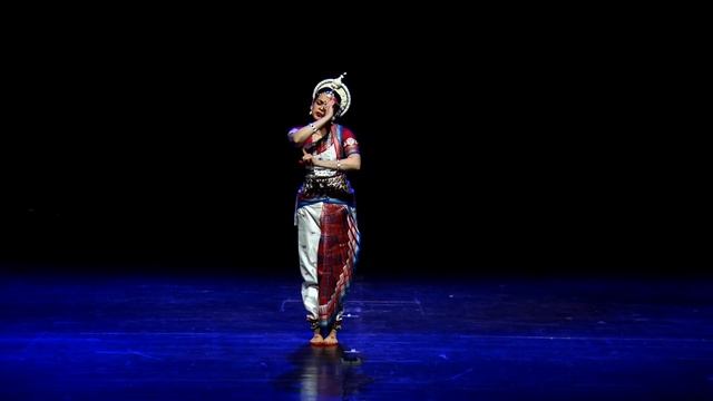 Odissi Mangalacharan - Pada Bande Gananath смотреть онлайн