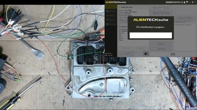 Cloning a MEVD17.2 BMW DME - Reading and writing done in boot with KESS3 ecu programming tool смотреть онлайн