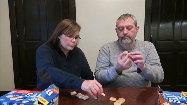 Pop Tarts Bites: Strawberry & Brown Sugar Cinnamon Review