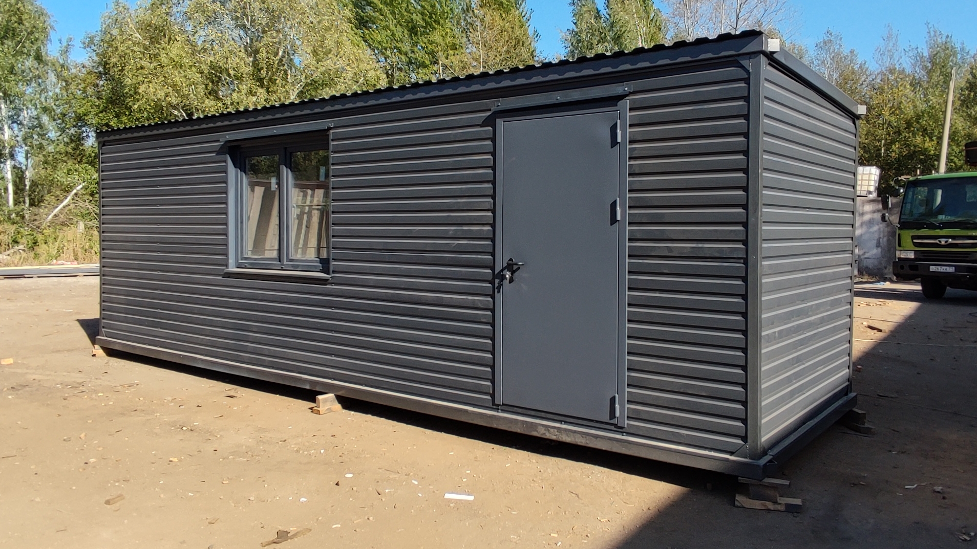 Дачный домик Люкс вагончик бытовка блок контейнер металлический 8 метровый Серый графит смотреть онлайн