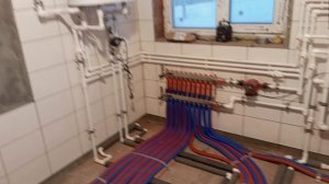 Монтаж отопления лучевая система.