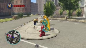 Lego Marvel Super Heroes Собираю красные и золотые блоки