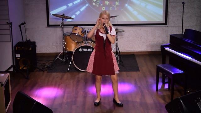 Yodel girl Sofia Shkidchenko (12 y.o.) смотреть онлайн