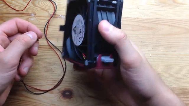 Powerful 92x92mm Fan from a HP server смотреть онлайн