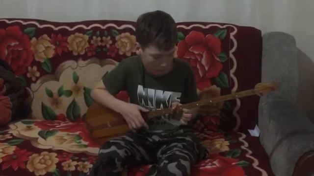 Как мой брат играет на домбре смотреть онлайн