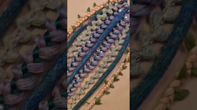 Весенний микс фактурных кос и дред на резинке #dreadlocks #dreads #дреды #причёски #волосы #косы