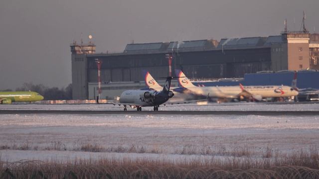 Один день в Домодедово!) смотреть онлайн