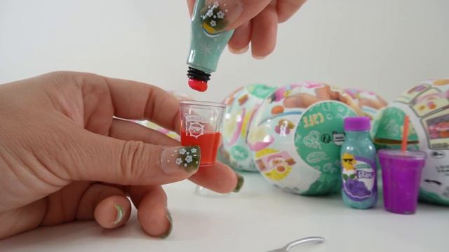 MiniVerse Make It Mini Food Cafe Series 2 Make Tiny Desserts And Drinks