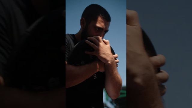 Занятия боевыми искусствами на летней террасе Riviera Wellness смотреть онлайн