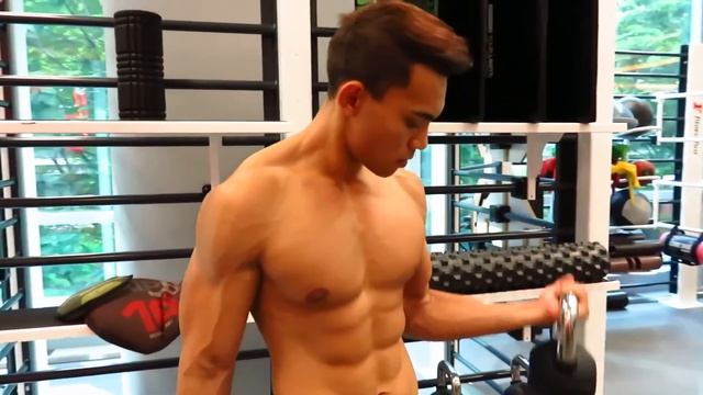 Introducing Manhunt Singapore 2017 Finalist #17 Badruddin Ramle смотреть онлайн