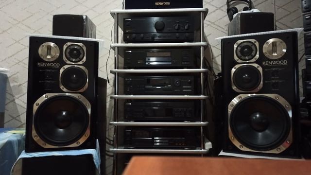 Kenwood KA-990EX And Kenwood LS-X900
