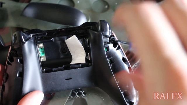 How To Take Apart Your Xbox One Controller To Change Your Faceplate, Thumbsticks, And D-pad
