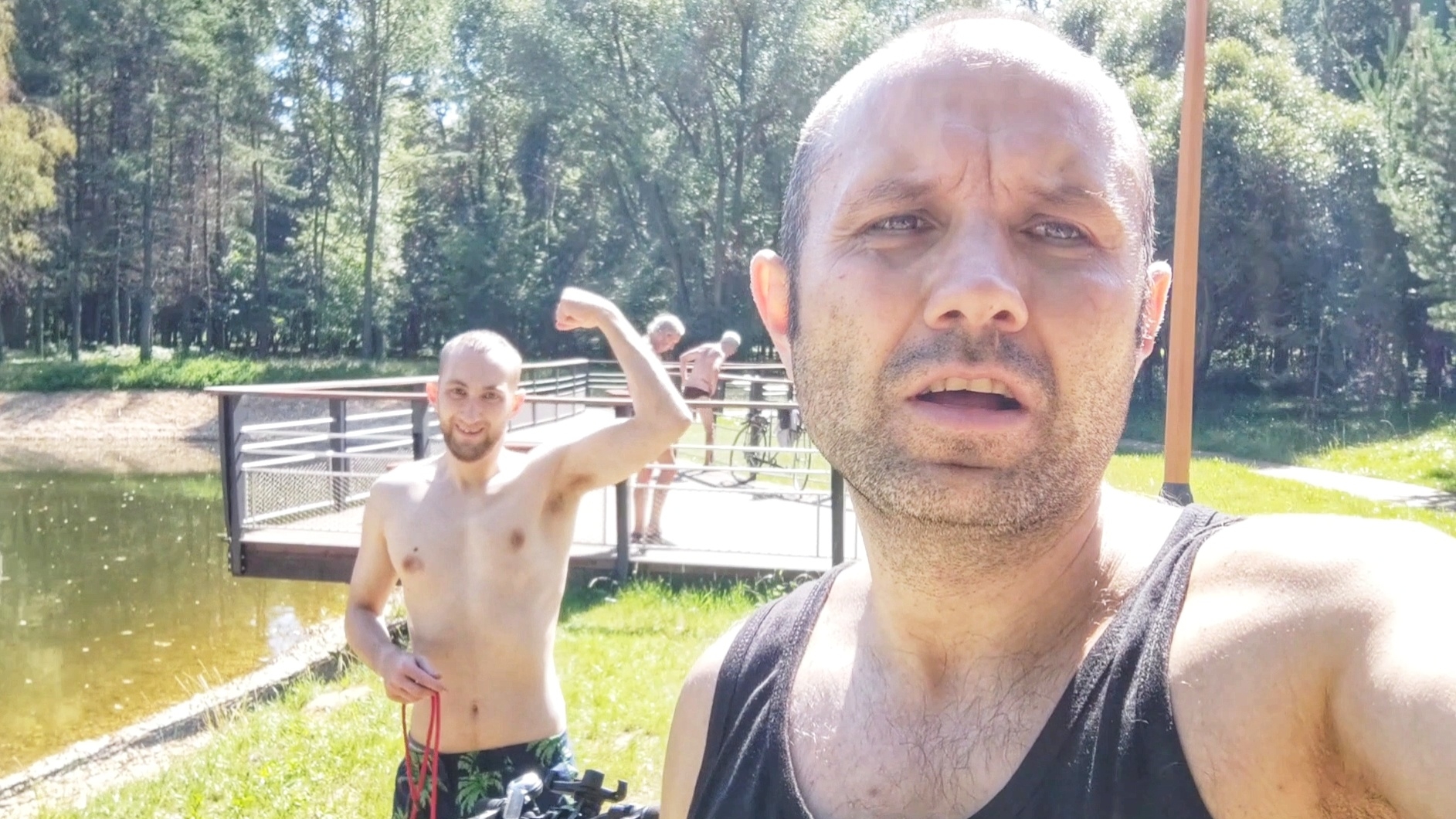Тренировка с Витей. 60 подтягиваний на турнике. 70 отжиманий на брусьях. смотреть онлайн