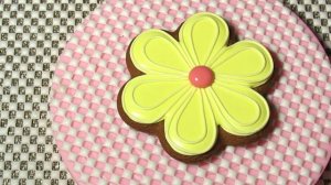 Пряничный букет. Простые пряники на 8 марта. Подробный видео-урок для начинающих