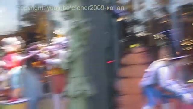 Сказочные и вкусные витрины в магазине г. Санкт-Петербург Елисеевский смотреть онлайн