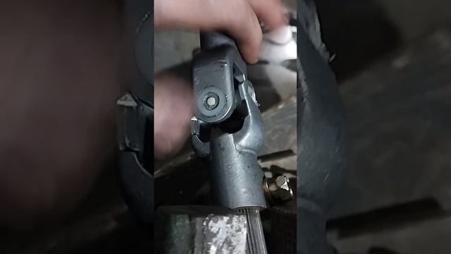 Ремонт подрулевого карданчика Тойота Королла 120 с помощью капролоновых втулок смотреть онлайн