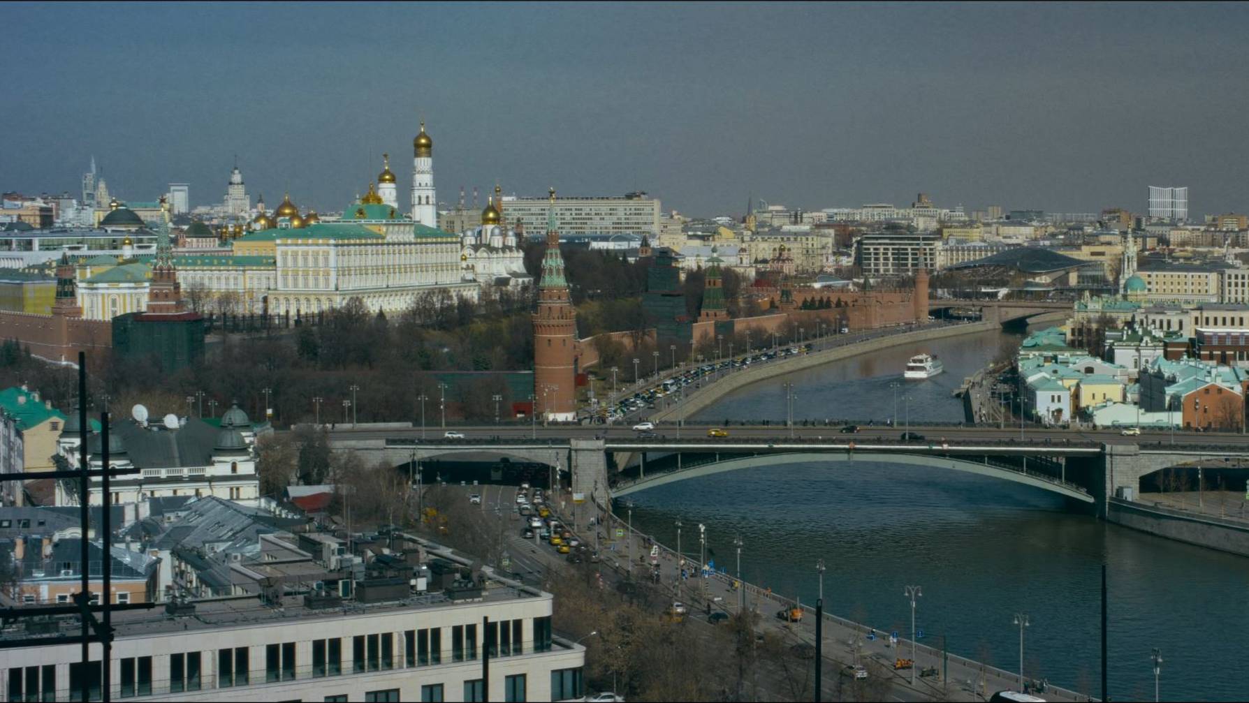 Москва. Картина маслом смотреть онлайн