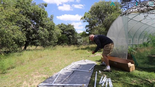 How to set up the Plant Matter Raised Garden Bed by Kevin Cook, GARDENING.co.za смотреть онлайн