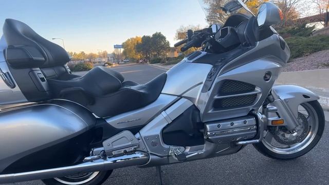 2013 Honda Goldwing Audio Comfort Navi XM ABS смотреть онлайн