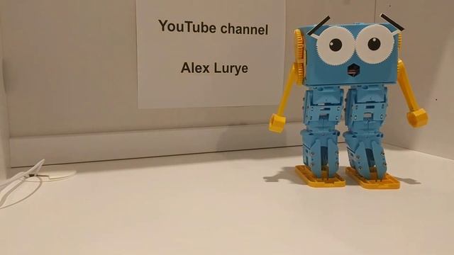 Marty Robot + Google Assistant SDK + DialogFlow = Stumbly Bot смотреть онлайн