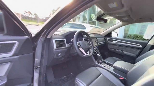 2022 Volkswagen Atlas SE w/ Technology walk around video смотреть онлайн