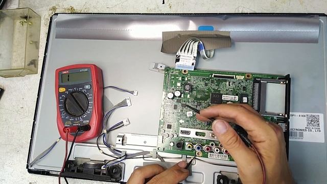 TV MORTO , SCHEDA MADRE AL CAPOLINEA LG 22mt44d-pz смотреть онлайн