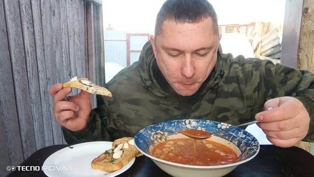 мукбанг/обжорыч/обжор/супец на свежем воздухе/ смотреть онлайн