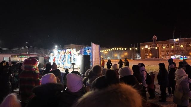 ИНТА/Ёлка 21.12.2024/Открытие. сюжет с площади. смотреть онлайн