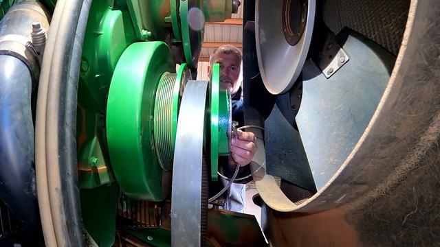Larry’s Life E1 | John Deere 9530 Tractor Fan Drive Rebuild And Install