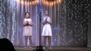 Фахрутдинова Ильнара и Богданова Даша   Снежный бал