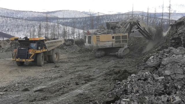 Албынский РУДНИК, CATERPILLAR 777F смотреть онлайн