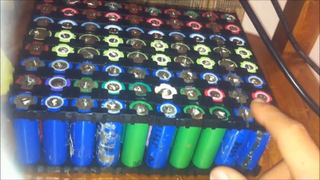 DIY 36v 10AH Lithium Ion | E-bike Battery Pack | W/Fuses | Made From Laptop Batteries (18650) смотреть онлайн