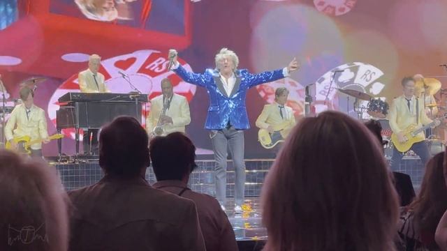 Rod Stewart - "Some Guys Have All The Luck" - The Colosseum, Las Vegas, NV 2023-11-15 смотреть онлайн